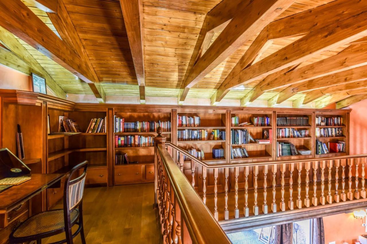 Villamayor de Campos Casa Del Trotamundosゲストハウス エクステリア 写真